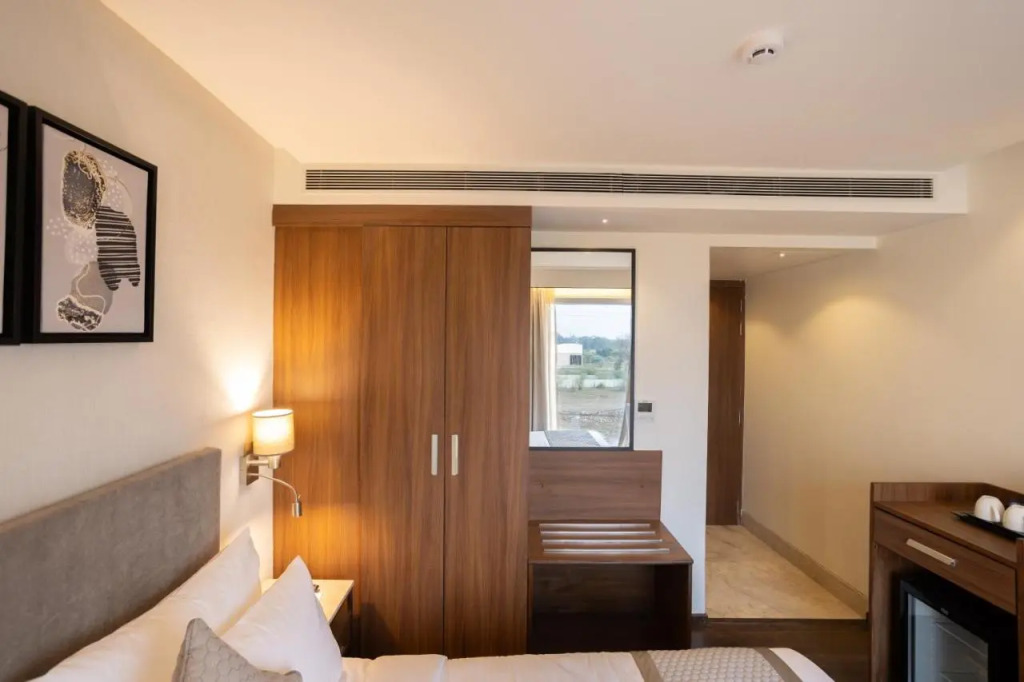 Hotel Golden Aura