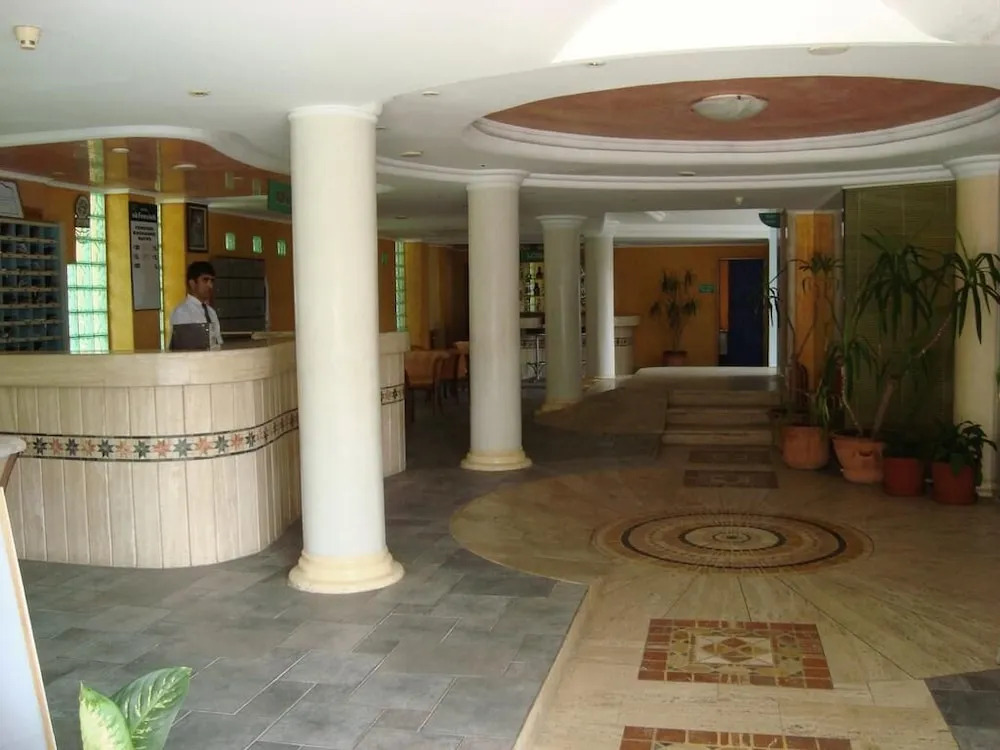 Uslan Hotel Kusadasi