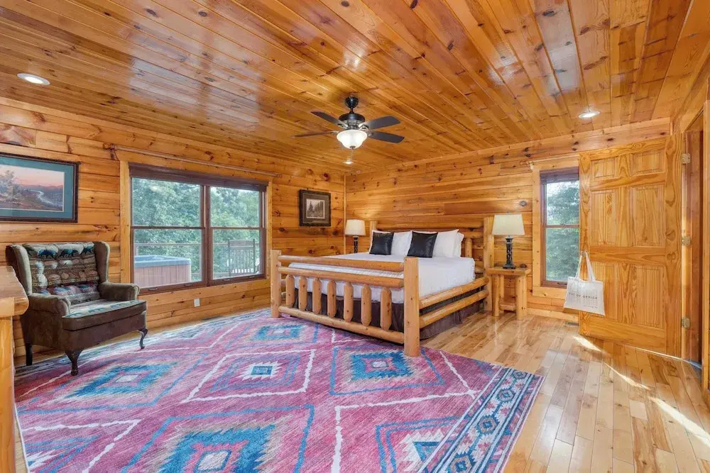 Priddy Secluded by Avantstay Hot Tub + Expansive Deck + Game Room + Home Theater