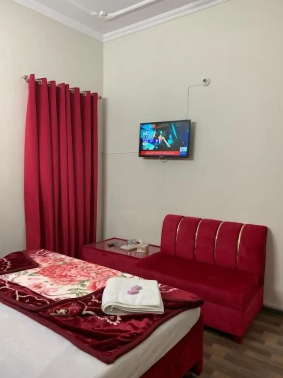 Eden Plus Executive Hotel Lahore