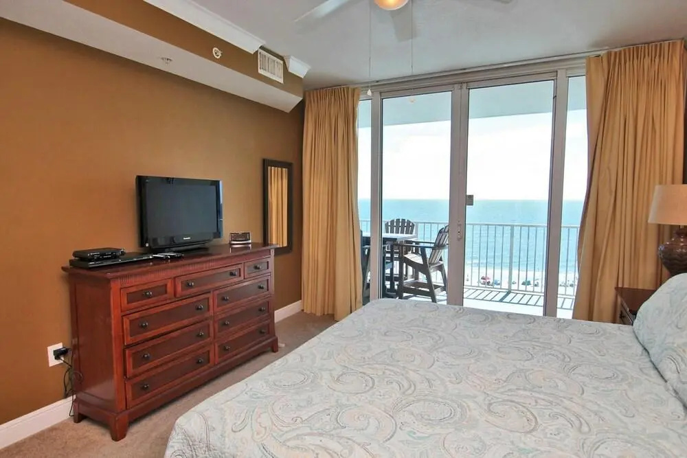 San Carlos 701 by Youngs Suncoast