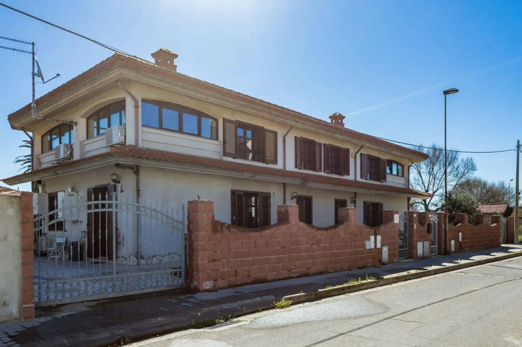 AnaeleHouseapartments LTB
