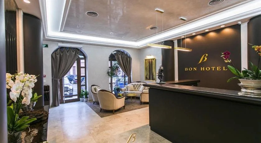 Bon Hotel