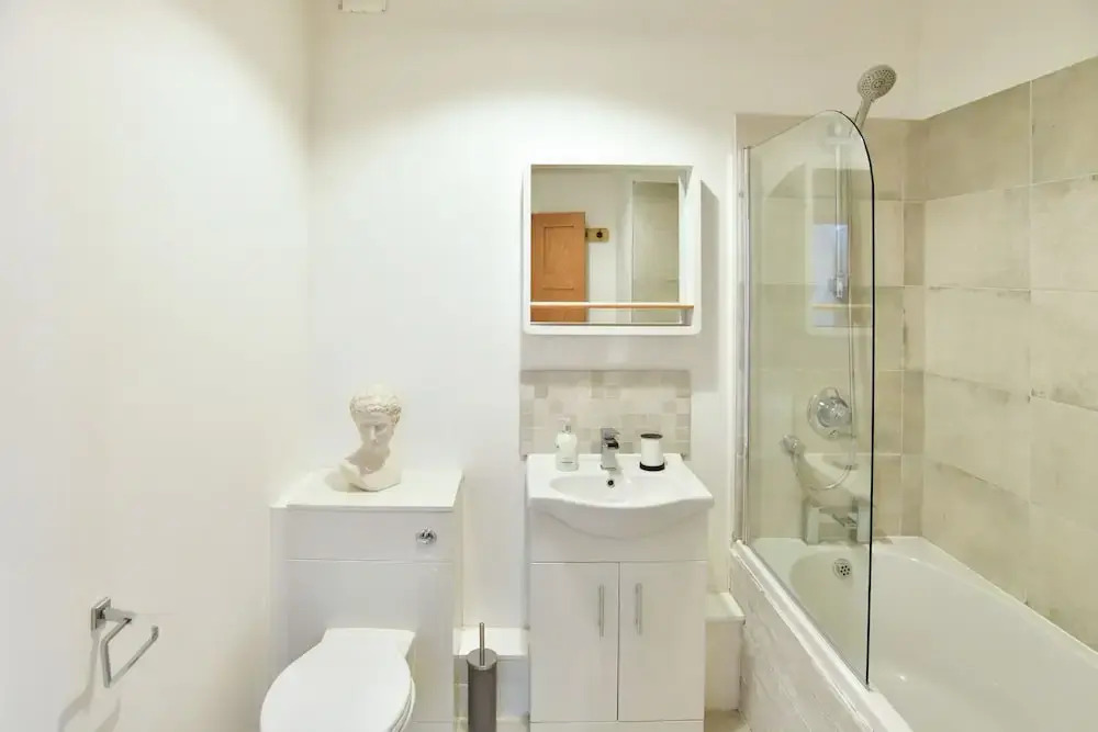 Cambrian Place - Swansea Guest Homes
