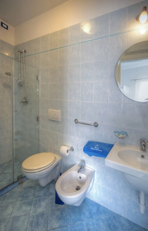 Room in B&B - Ischia With Breathtaking Views, Near Poseidon for 3
