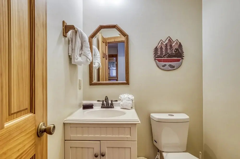 Greenbrier Woods 2 Bedroom Cabin