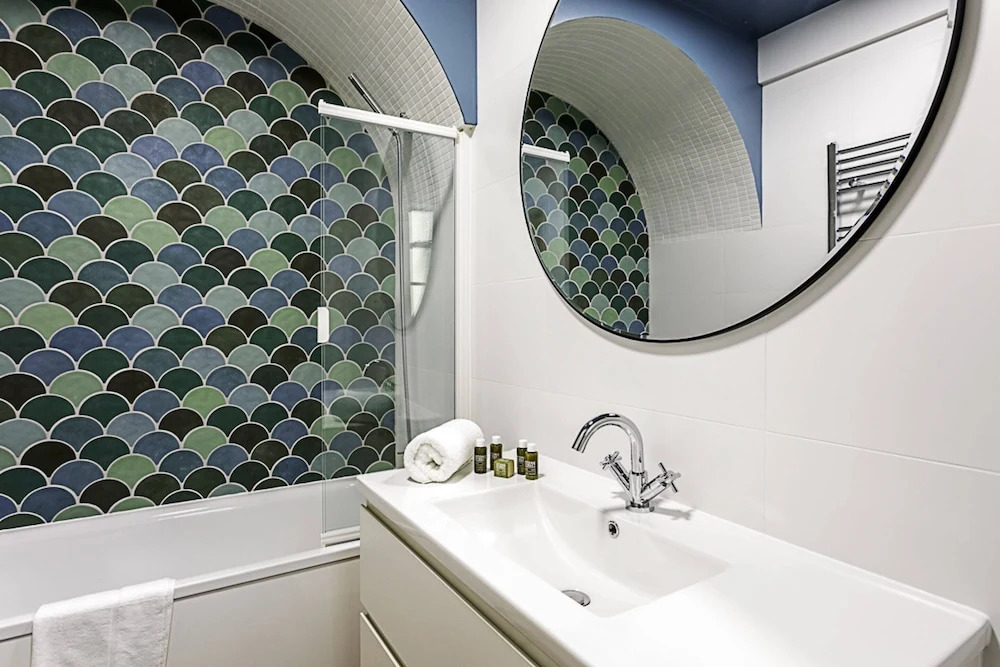 Stylish Highgate Haven Apartment