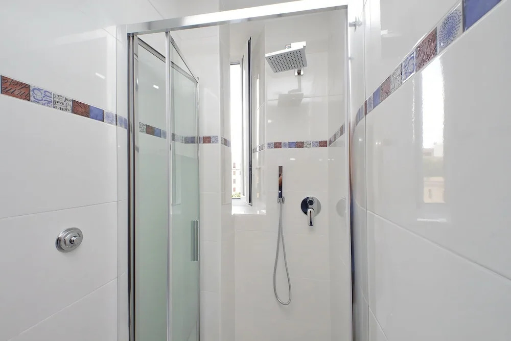 4bnb - Queen Mary Vatican Home