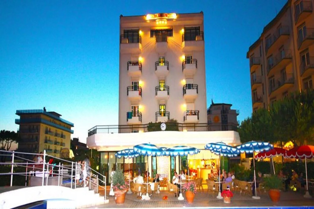 Hotel Serenella