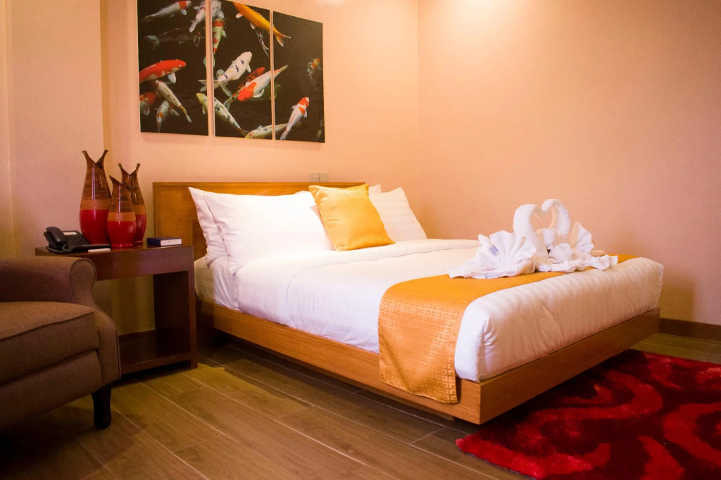 Royal Mansion Hotel