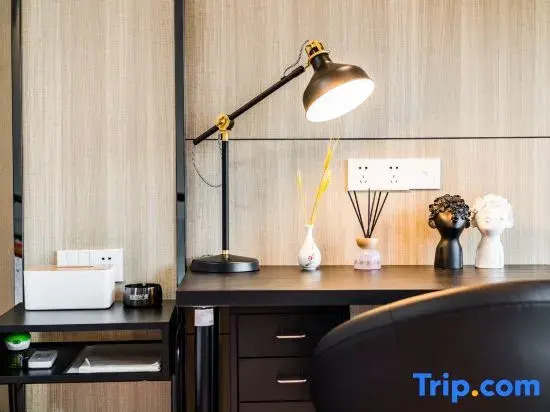 Yiju Chain Apartment LOFT Riverview Duplex Hotel (Guiyang Future Ark Shop)