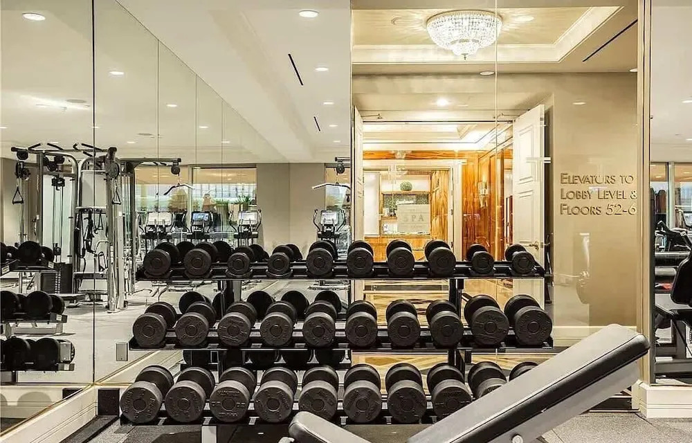 Stylish Renovated Studio at Trump Tower 3324