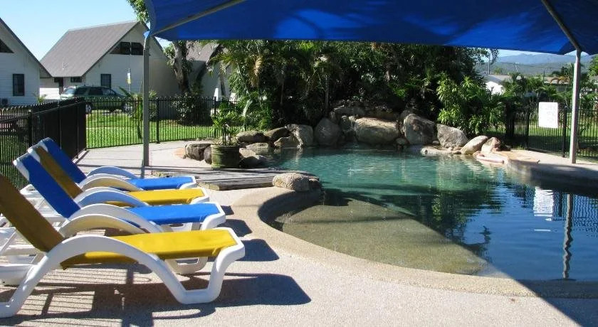 Cardwell Beachcomber Motel & Tourist Park