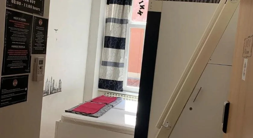 Hostel Check Inn