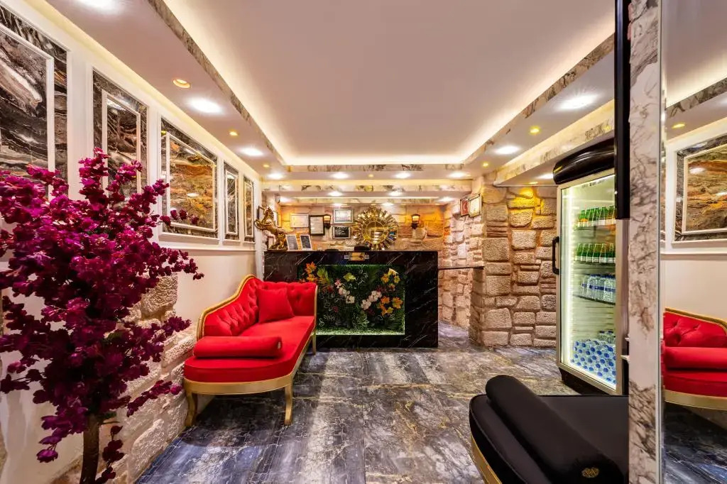 Ren Plus Suit Bakirköy