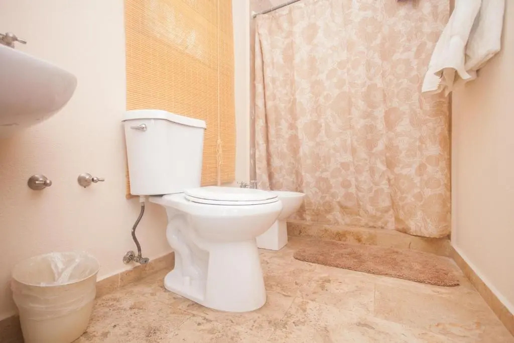 Casa Loba Suite 3 with private pool and tub