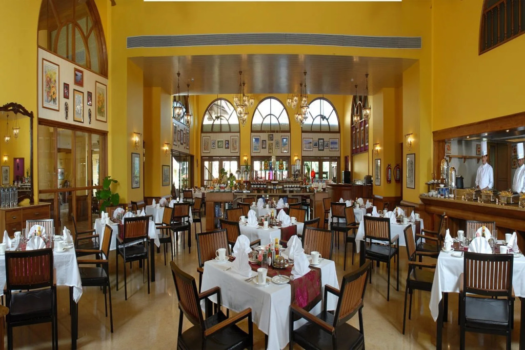 Acron Candolim Regina