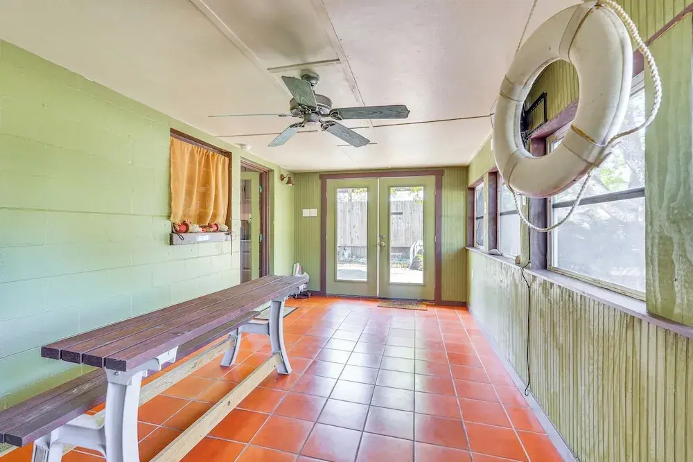 Walk to Beach: Cozy Port St Joe Getaway w/ Yard