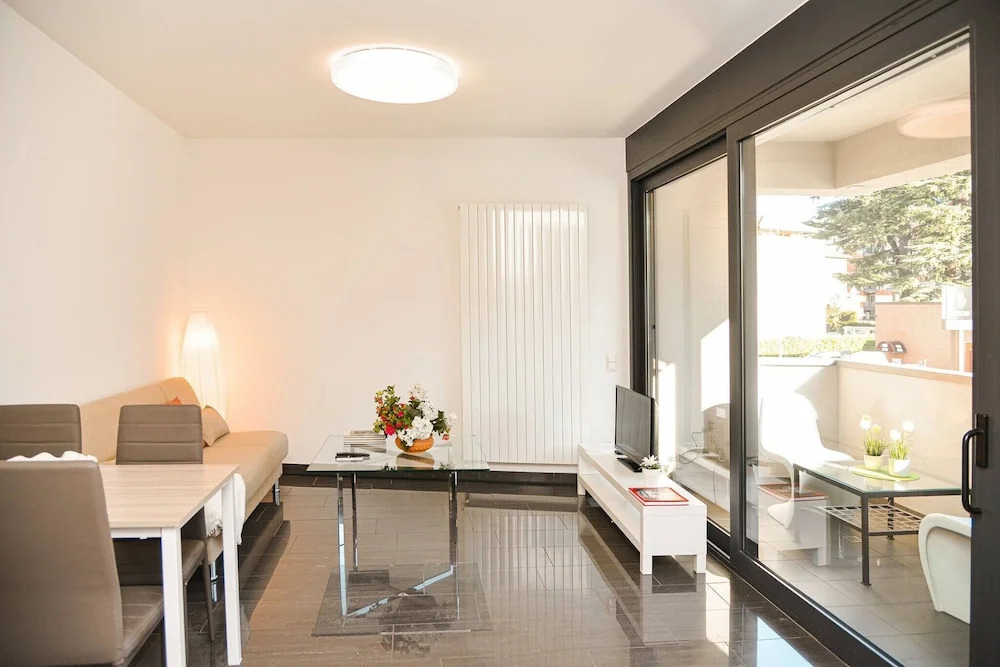 Central Plaza Apartment Brè in Lugano
