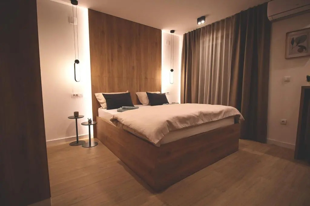 TOP Room