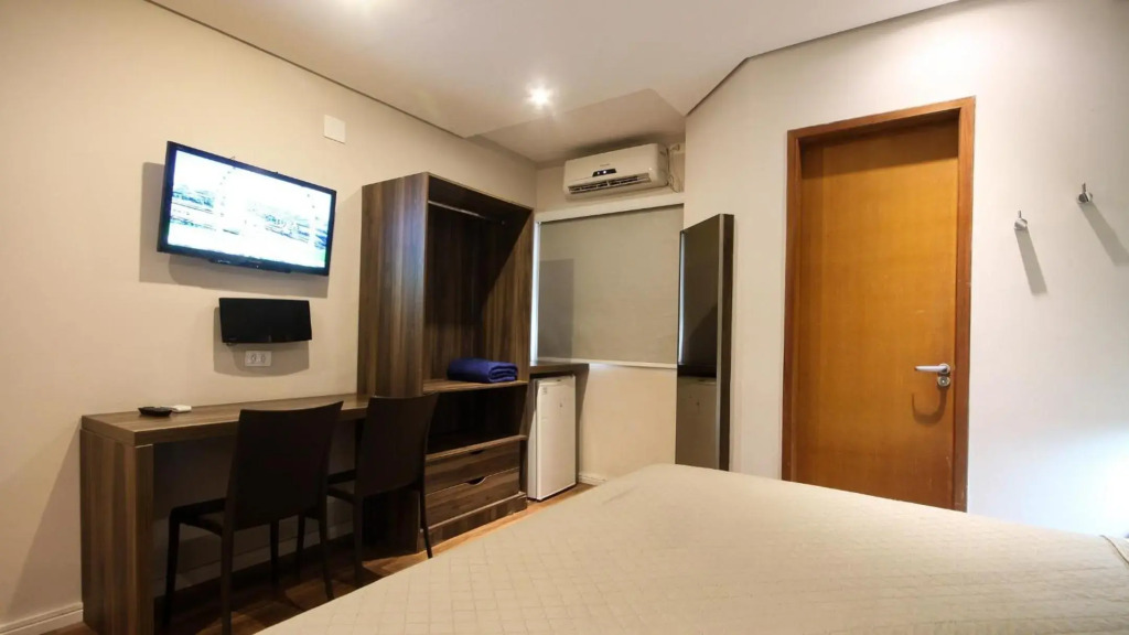 Hotel Biz Urban- EXPO CENTER NORTE
