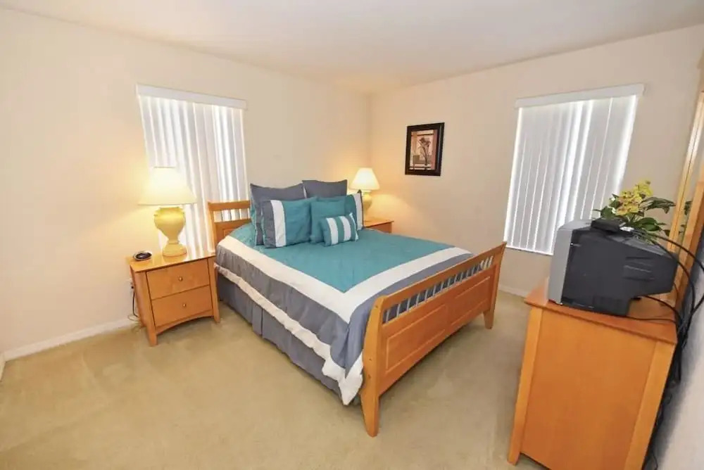 133 High Grove House 5 Bedroom by Florida Star
