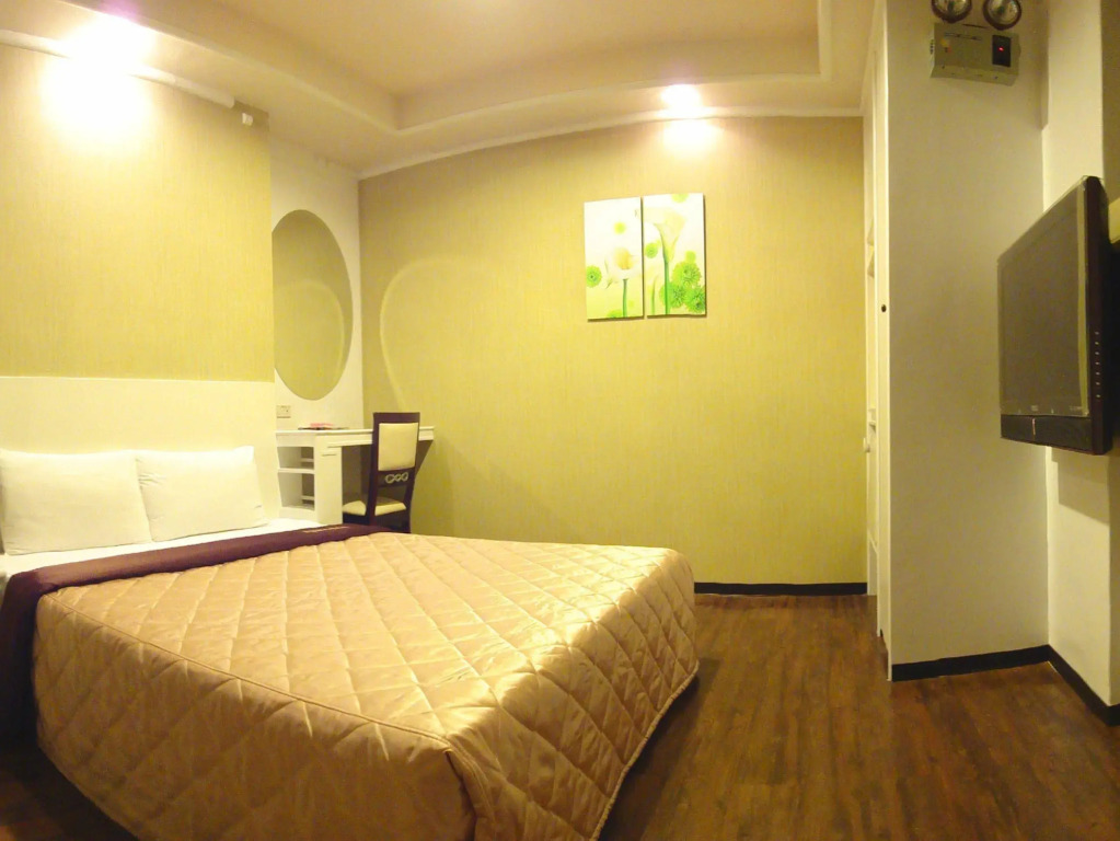 Hua Yue Hotel