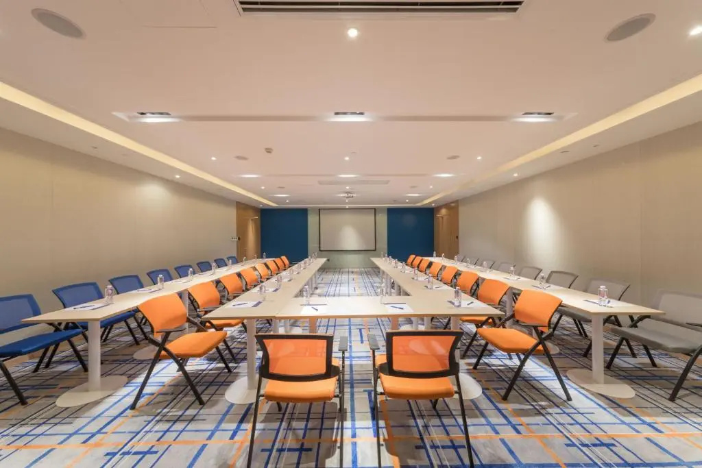 Holiday Inn Express Shanghai Jiading Center by IHG