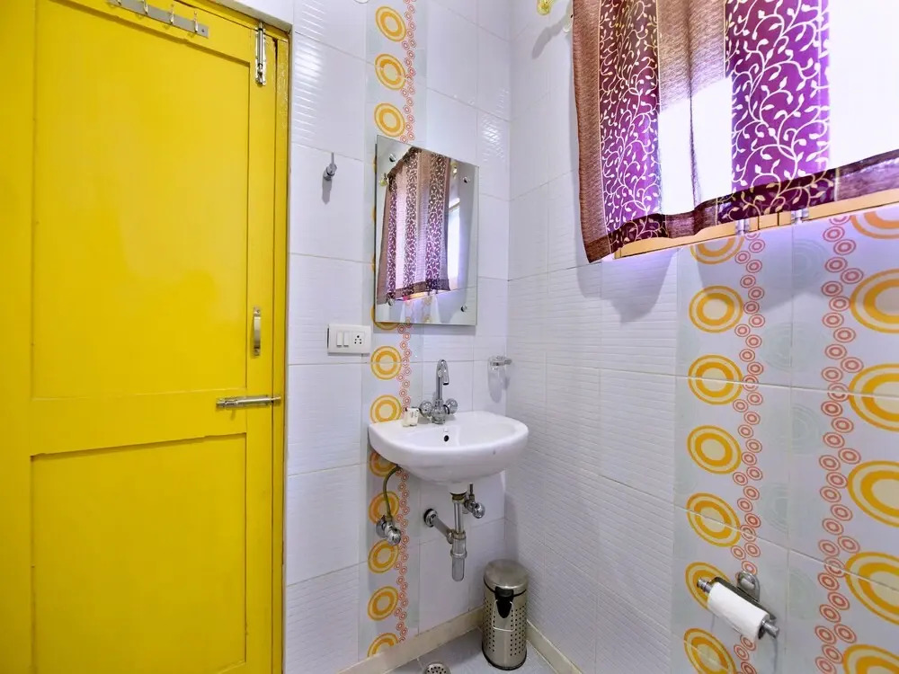 OYO 12907 Hotel Isha Residency