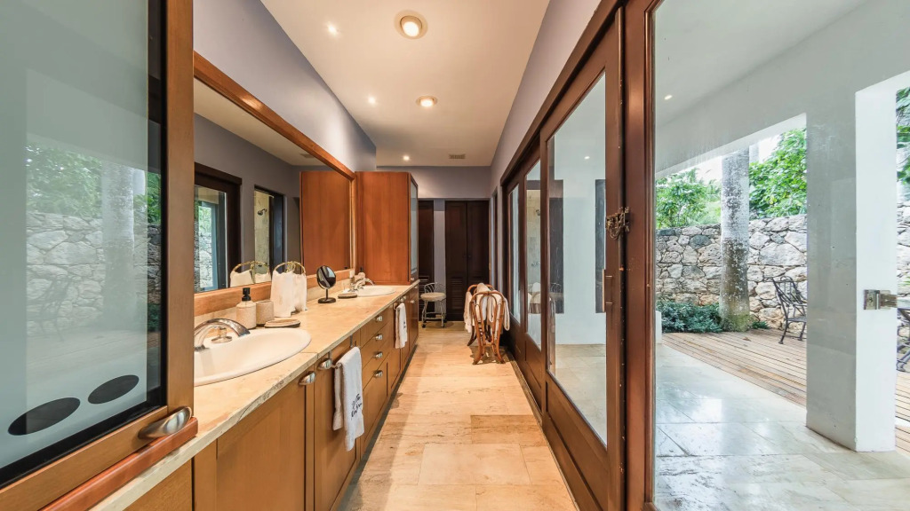 Wonderful 5BR Villa w Jacuzzi at Ingenio