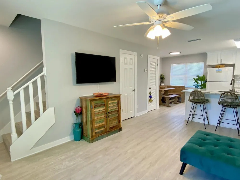 Sand Dollar Condo by ALBVR