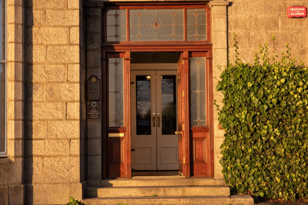 Station Hotel
