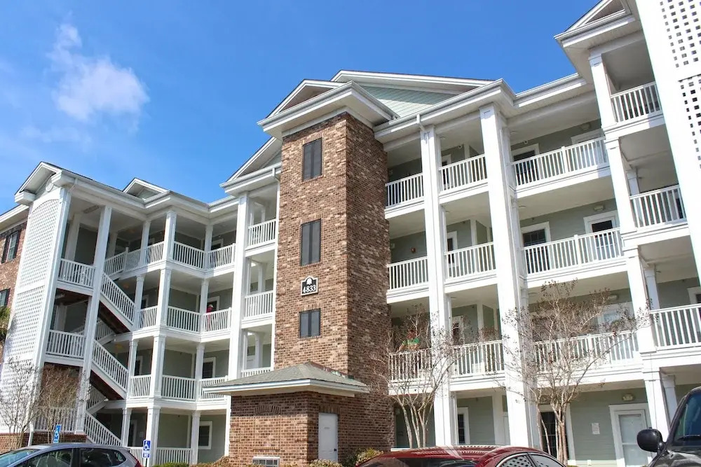 Professionally Cleaned & Sanitized Condo in MB