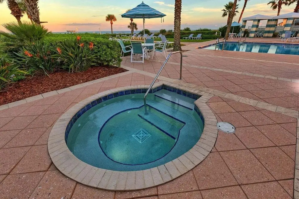 Aquamarine - Luxury Oceanfront 5th Floor Corner 3 Bed 3 Bath Huge Balcony