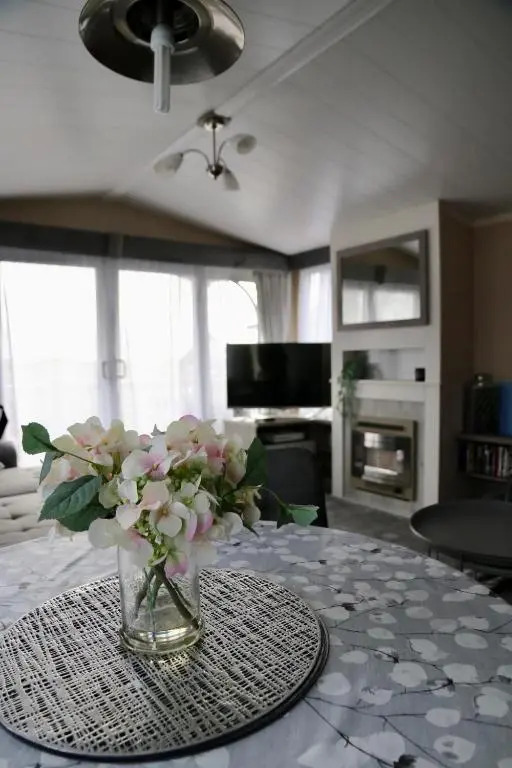 Silver Birch Retreat - Percy Woods Country Retreat With 18 HOLE FREE GOLF