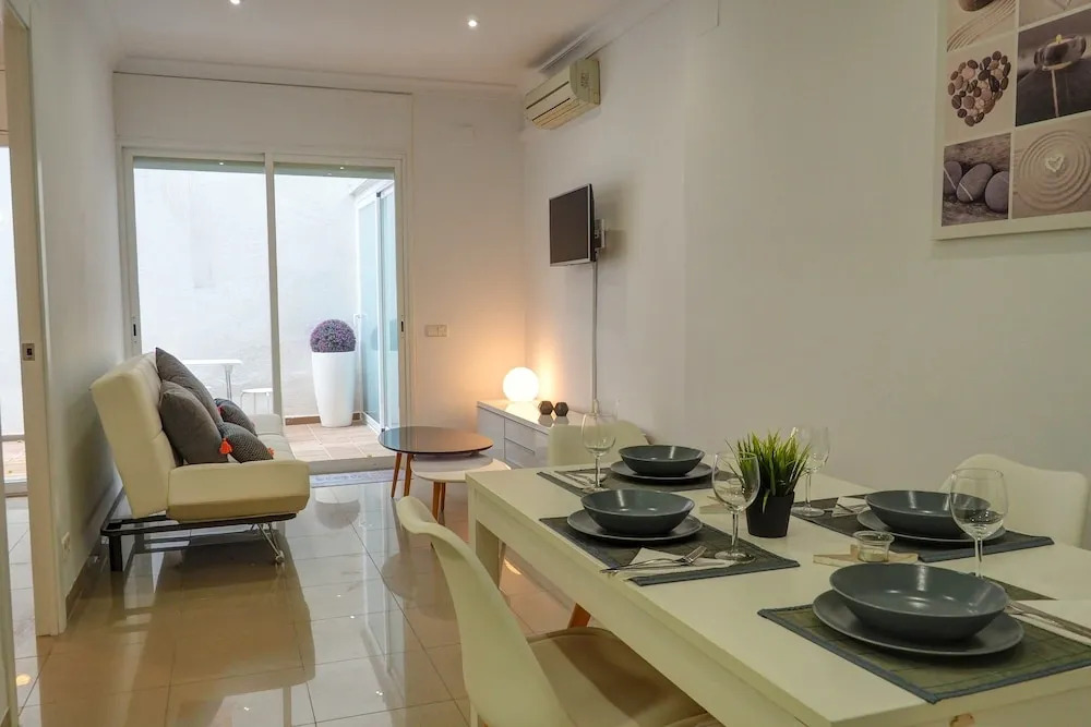 White Center Apartment by Hello Apartments Sitges