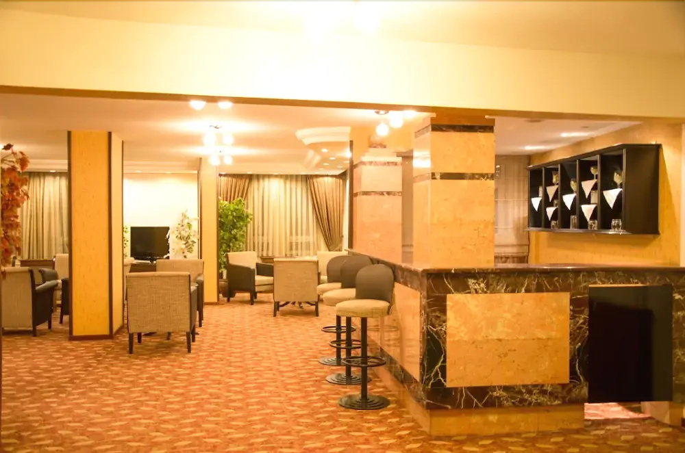 Kircuval Hotel