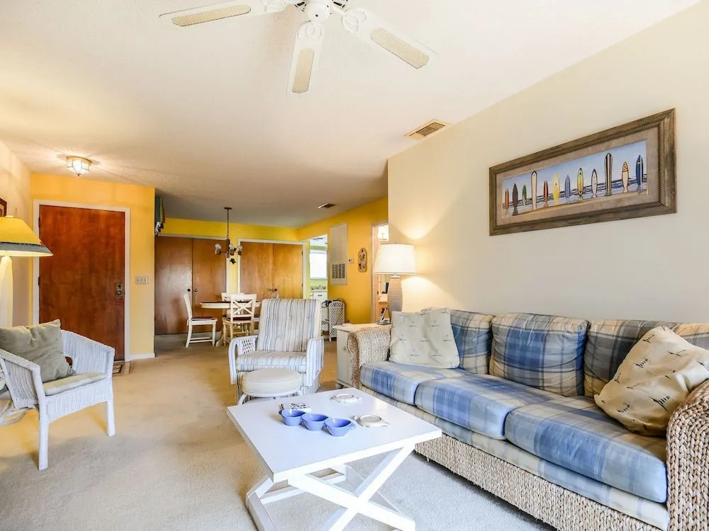 SC255 Sea Woods by RedAwning