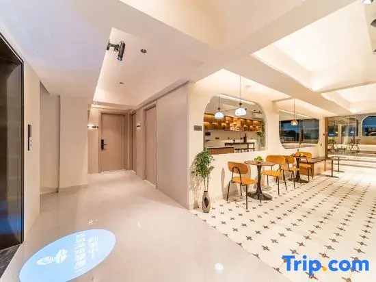 Xiamen Heguangji · Light | 180° Sunrise Sea View Garden Guesthouse (Huangcuo Beach, Huandao Road)