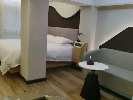 Jinwu Zhixuan Business Hotel (Jinhua Shimao City Plaza Wuzhou Ancient City Scenic Area Branch)