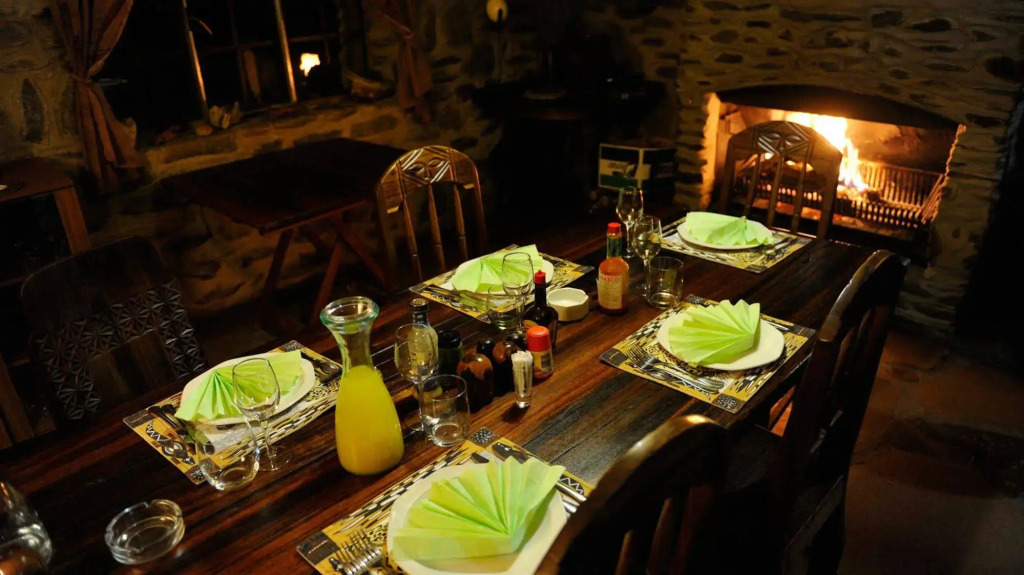 Leopard Lodge