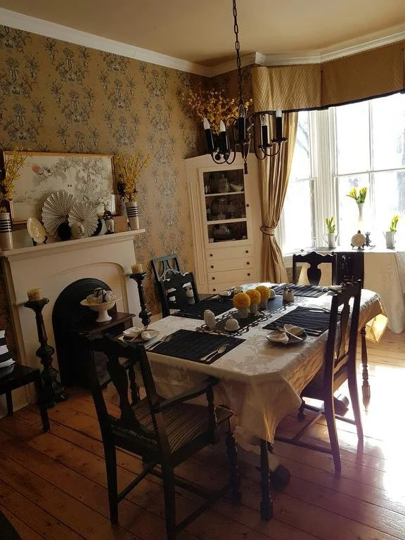 Quartermain House Bed & Breakfast