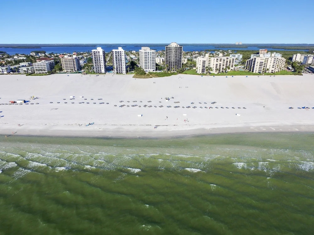 6620 Estero Blvd 1002 Condo 3 Bedrooms 2 Bathrooms Condo