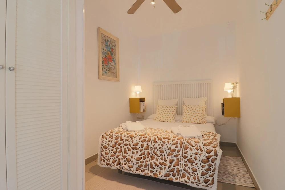 Seaside 2 Bedrooms By the Center