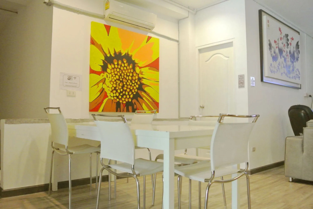 FIRST 1 Boutique House at Sukhumvit 1