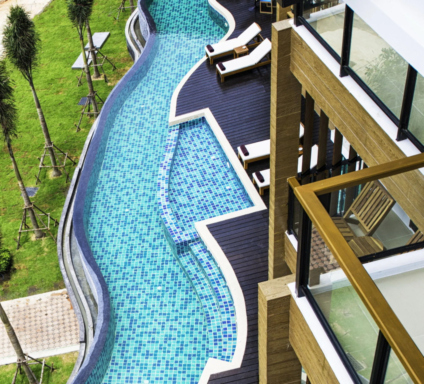 The Lunar Patong