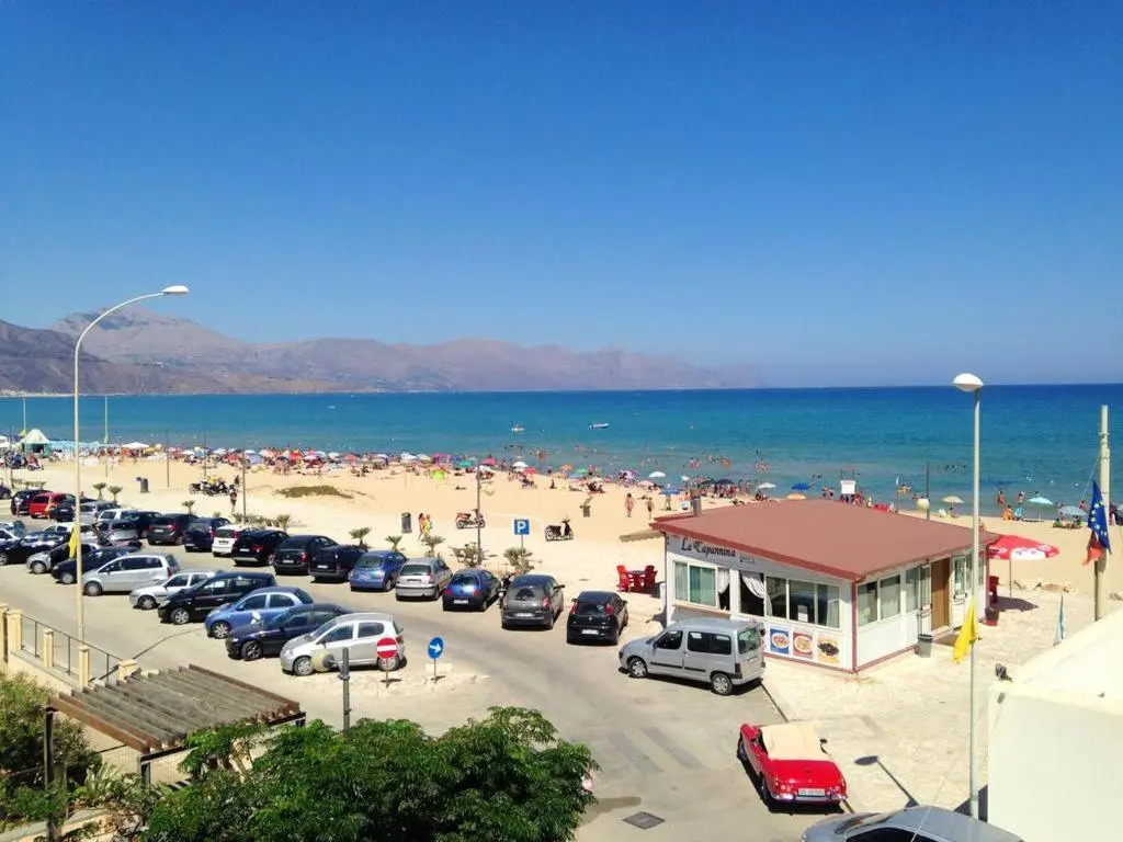 Apartment with 3 bedrooms in Alcamo with WiFi