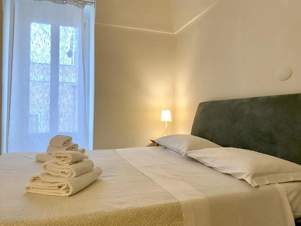 2 people, 1 bathroom, suitable for couples, terrace, central location-Luxury by Dimore Le Murattiane