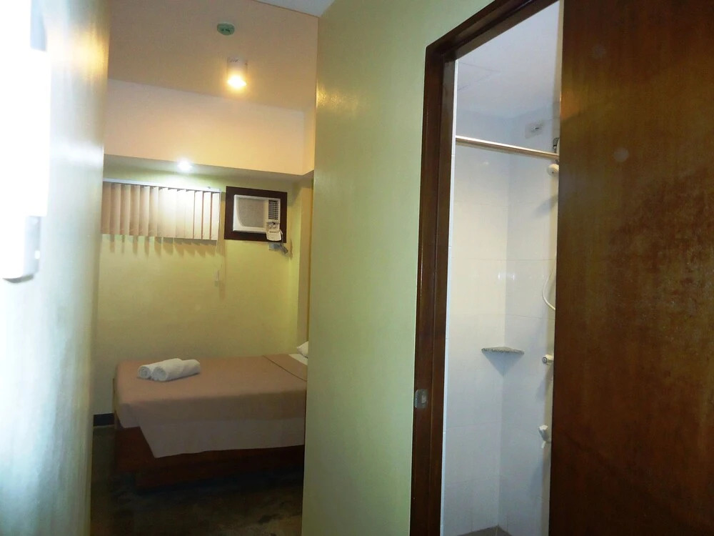 Fely Ann Residences