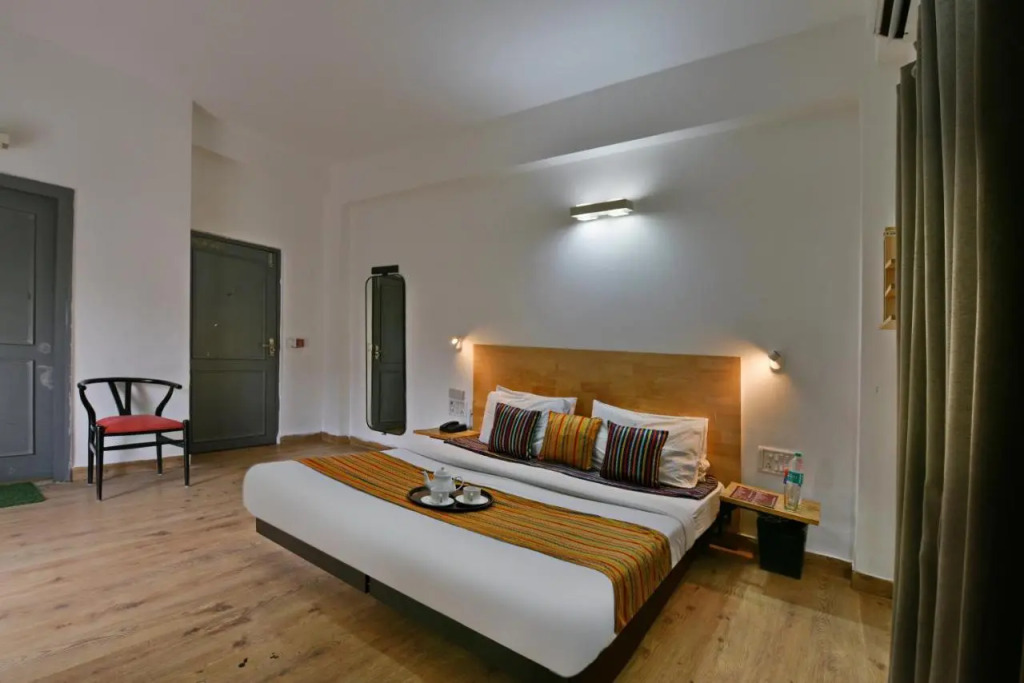 Hotel Admire Inn Sector-51 by ASPL